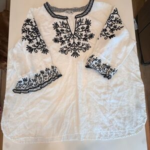 John Mark White Tunic with Black Embroidery
